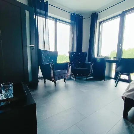 Modern Rancho - Nad Rzeka, Przy Stadninie Koni Guest house 3*