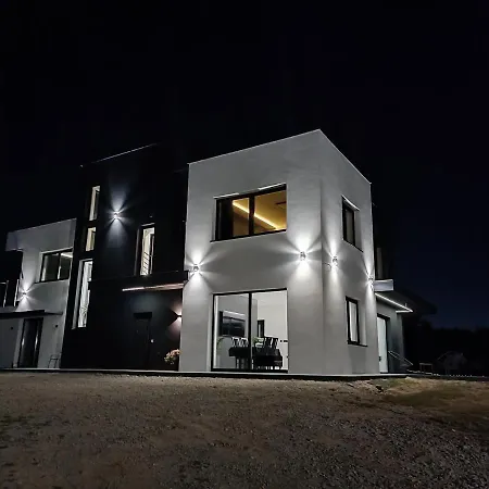 Modern Rancho - Nad Rzeka, Przy Stadninie Koni Guest house