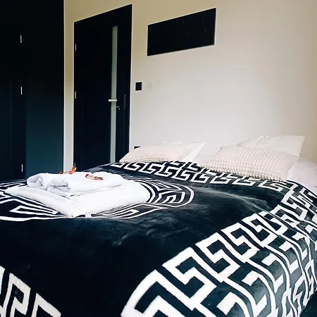 Modern Rancho - Nad Rzeka, Przy Stadninie Koni