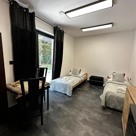 Pensión Modern Rancho - Nad Rzeka, Przy Stadninie Koni 3*