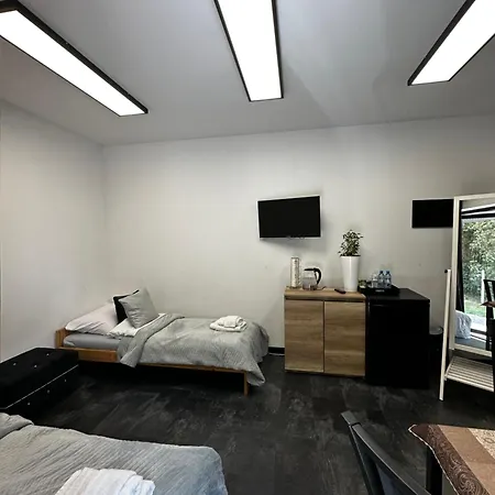 Modern Rancho - Nad Rzeka, Przy Stadninie Koni 3* Kruszyna (Czestochowa)