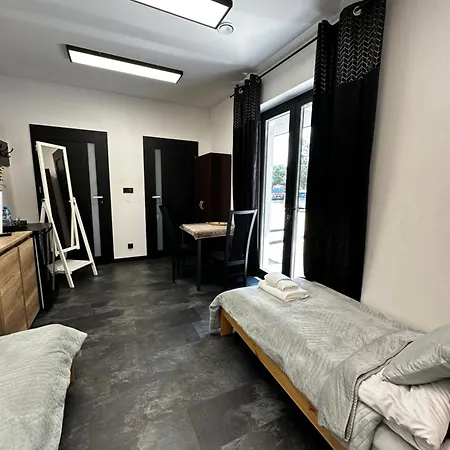 Modern Rancho - Nad Rzeka, Przy Stadninie Koni Pensión