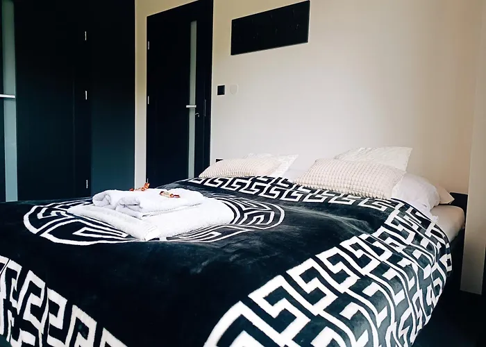 Modern Rancho - Nad Rzeka, Przy Stadninie Koni