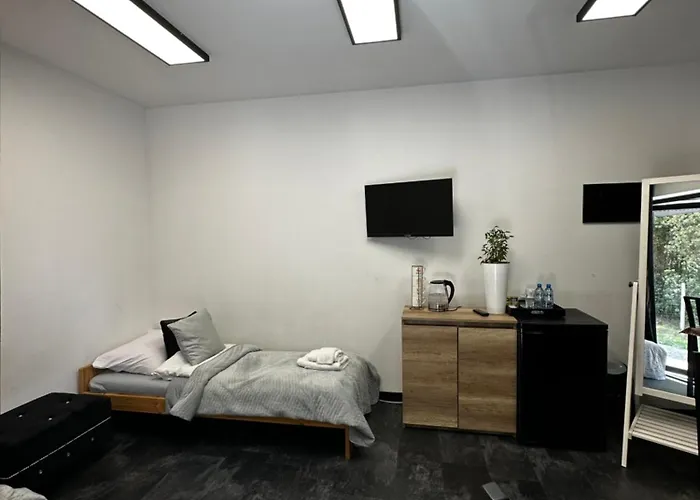 Modern Rancho - Nad Rzeka, Przy Stadninie Koni 3* Kruszyna (Czestochowa)