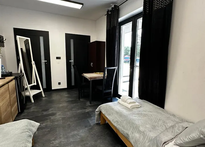 Modern Rancho - Nad Rzeka, Przy Stadninie Koni Гостевой дом